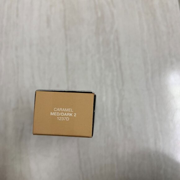 Brand new mini nars concealer in caramel - Picture 2 of 2